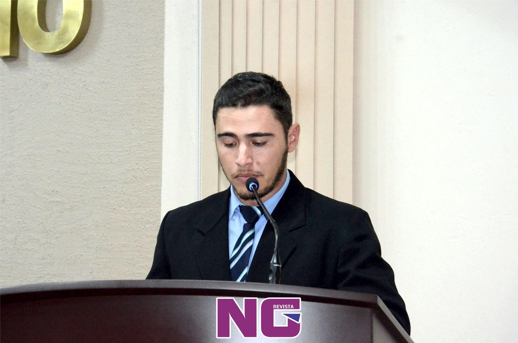 Vereador Rodrigo de Braga Colla homenageia vereadoras em nome de todas as bancadas durante inauguração da Galeria Rosa