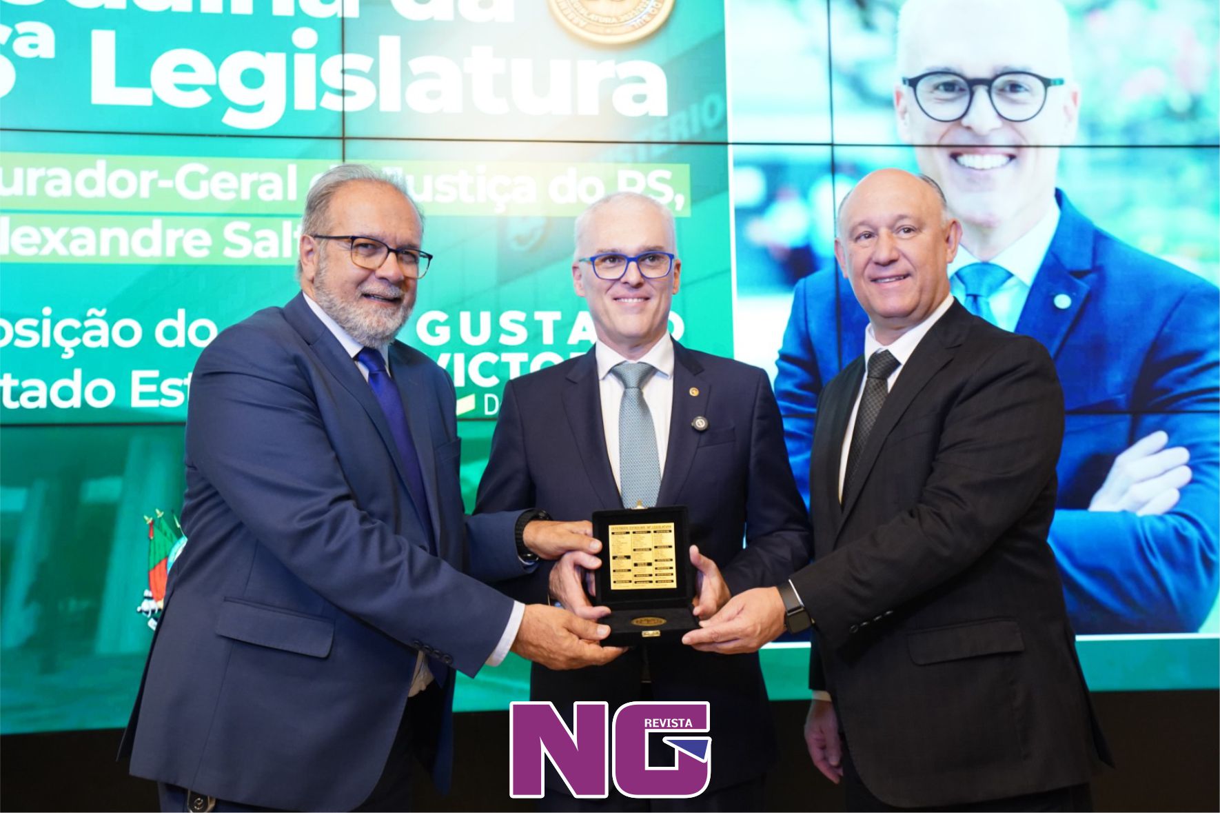 Alexandre Saltz é homenageado com a Medalha da 56ª Legislatura na Assembleia Legislativa