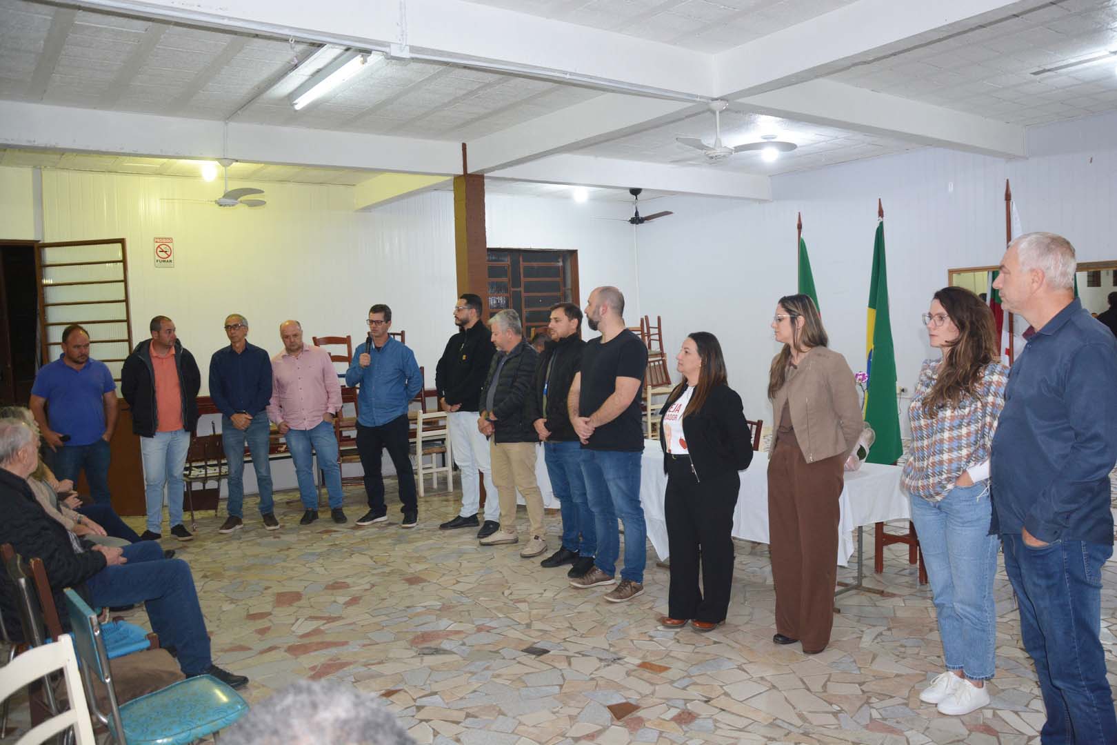 Gabinete nos Bairros aproxima comunidade da gestão municipal no Bairro Gaúcha