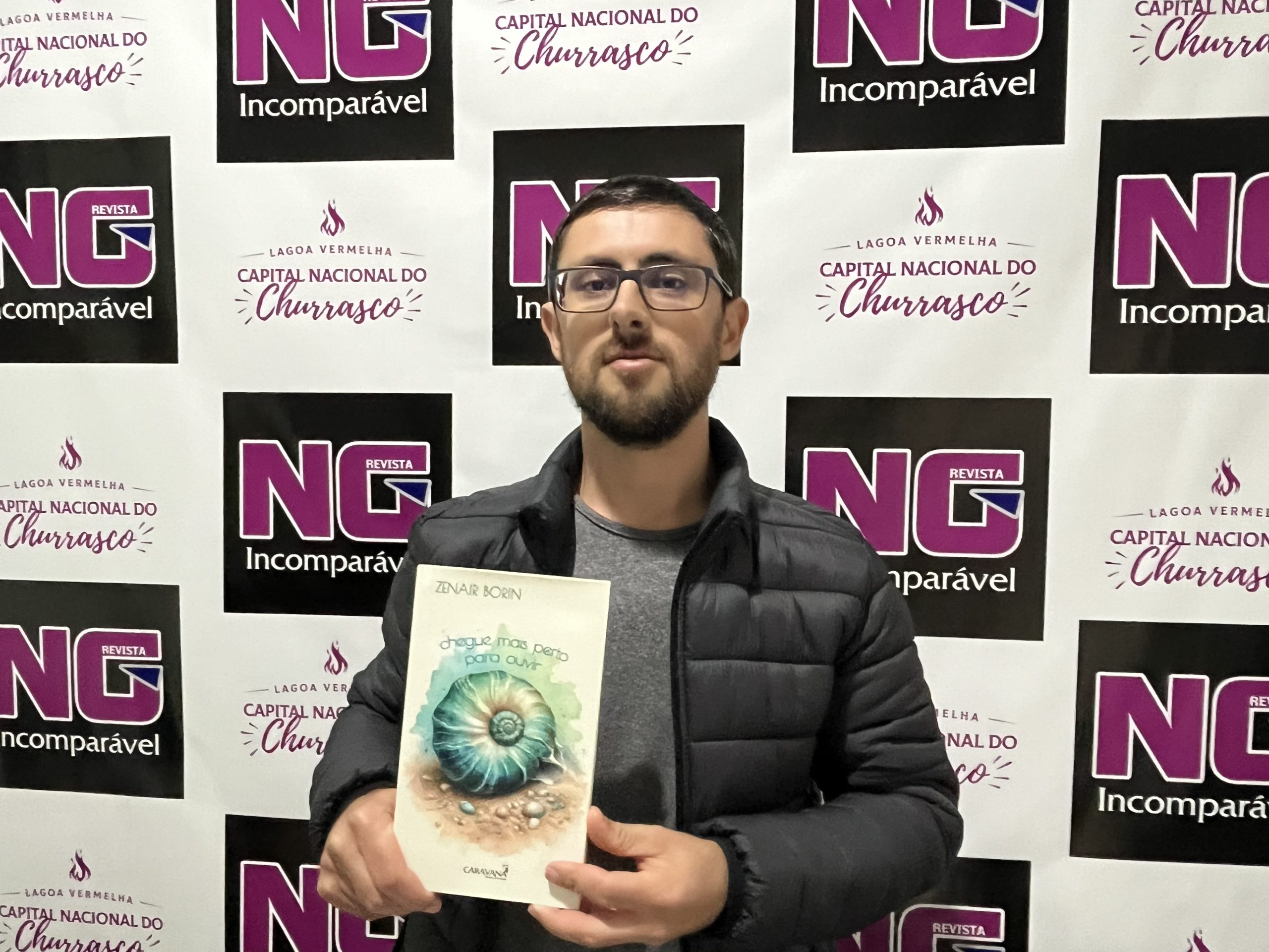 Zenair Borin lança livro de sonetos: “Chegue mais perto para ouvir”